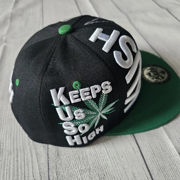 Snapback - Black and Green Kush Embroidered - Picture 7 of 9